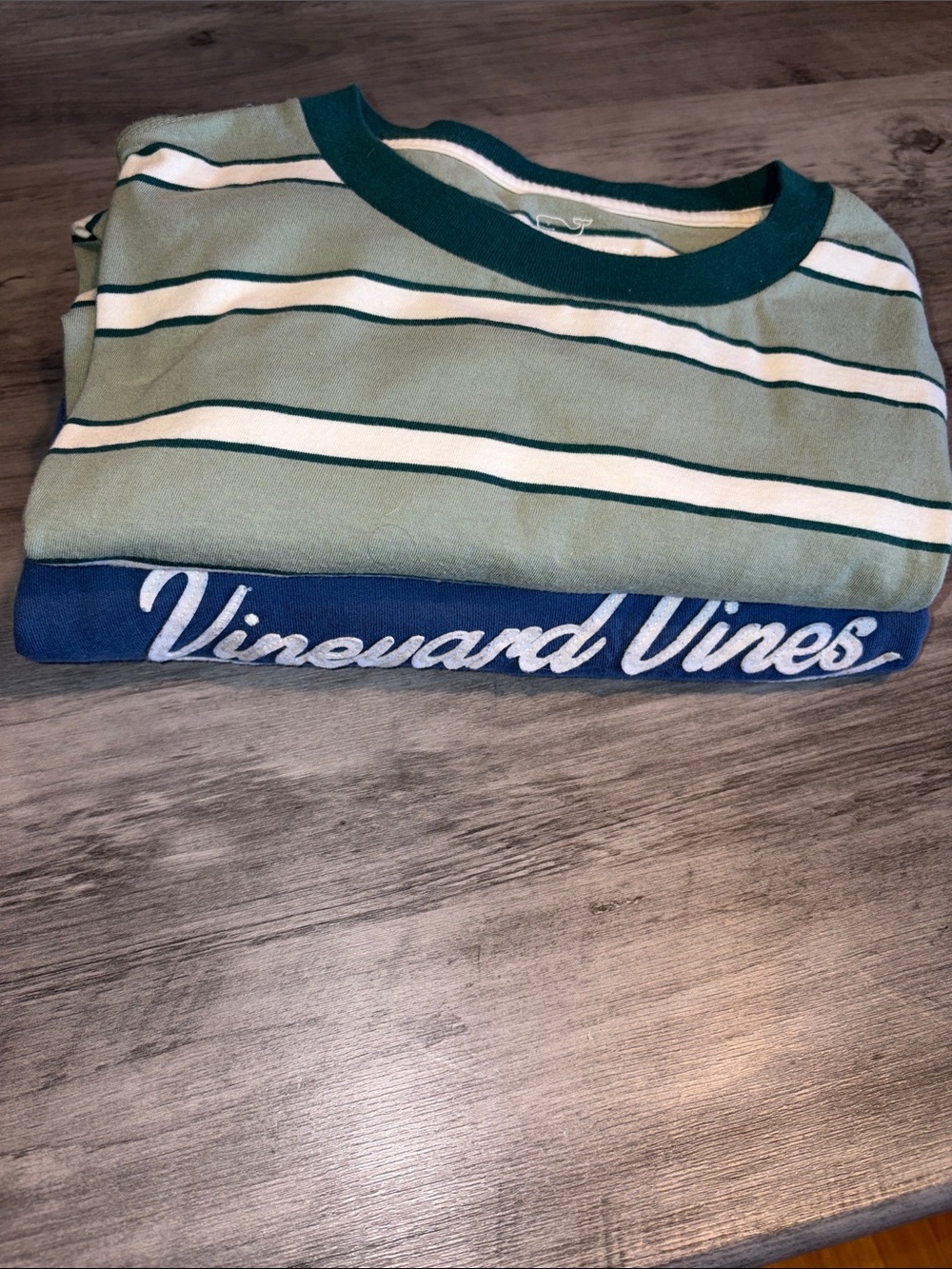 2 Pack Vineyard Vines Men’s Pullover and Pocket Tee